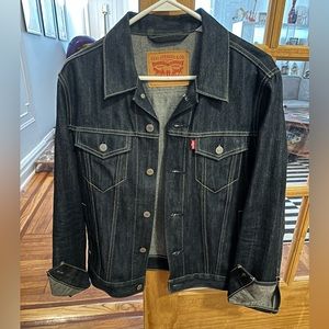 Men’s Levi’s selvedge denim trucker jacket, size Small